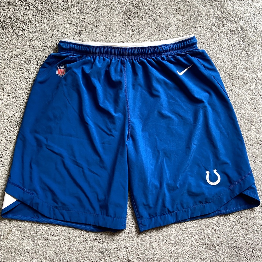 Nike NFL Indianapolis Colts shorts